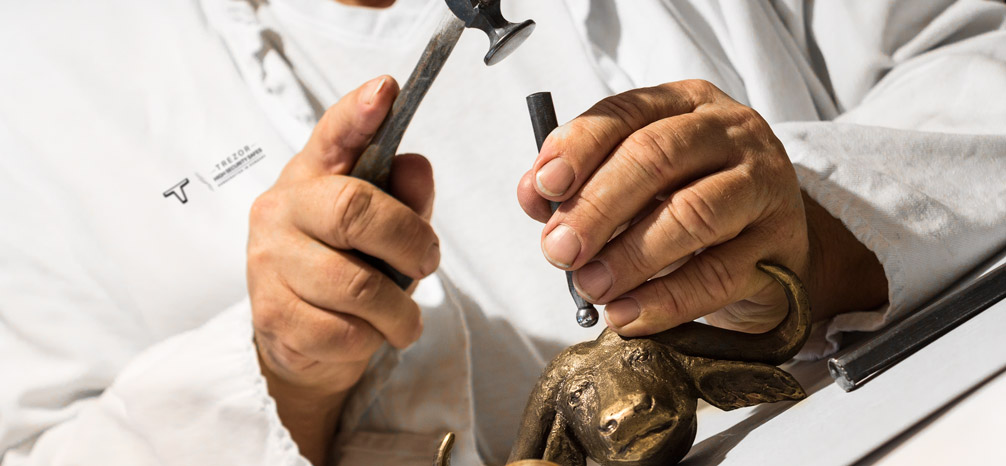 Lord 10 handcrafted handle